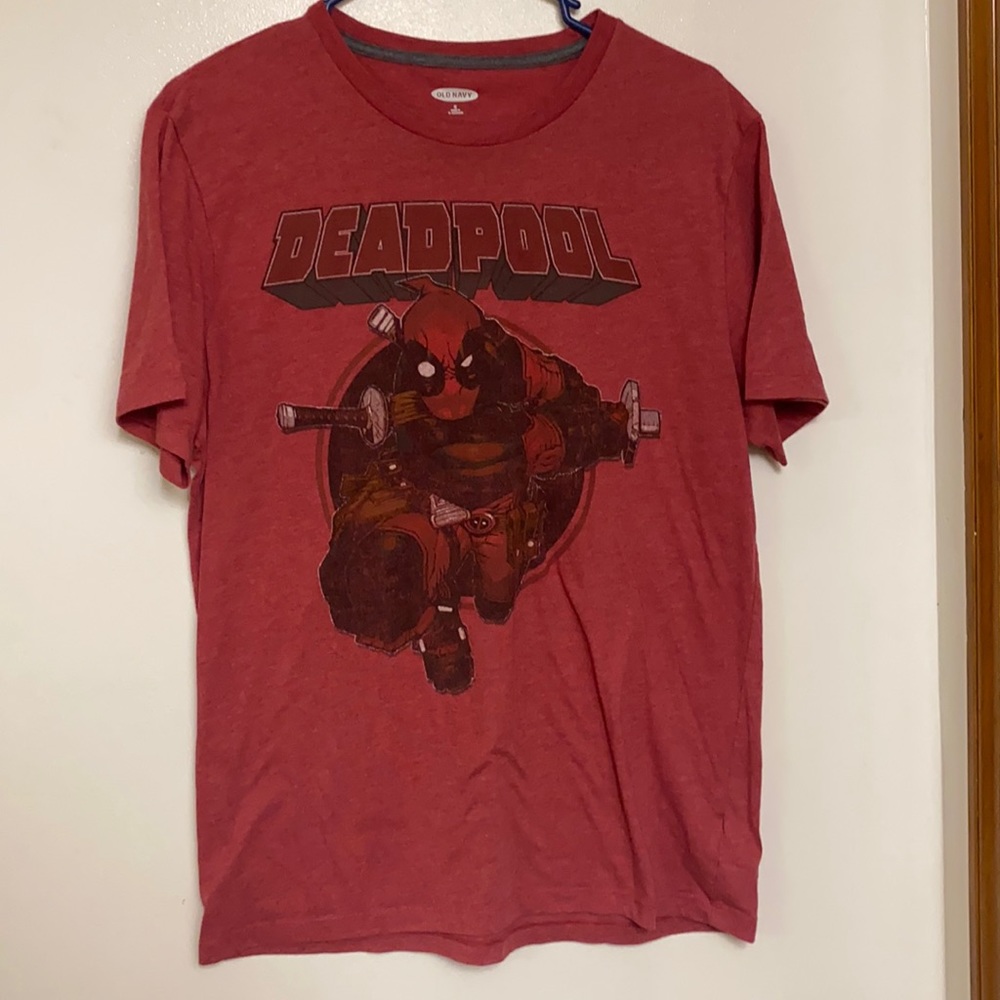 Unisex red graphic DEADPOOL short sleeved tee size M